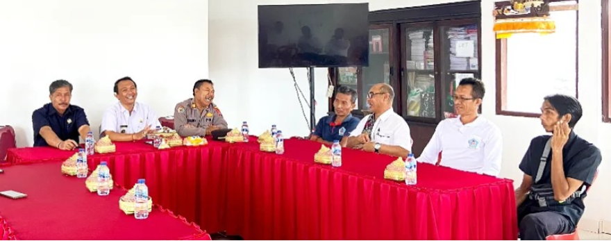 Polsek Kerambitan Silaturahmi ke Pemerintah Desa Kukuh